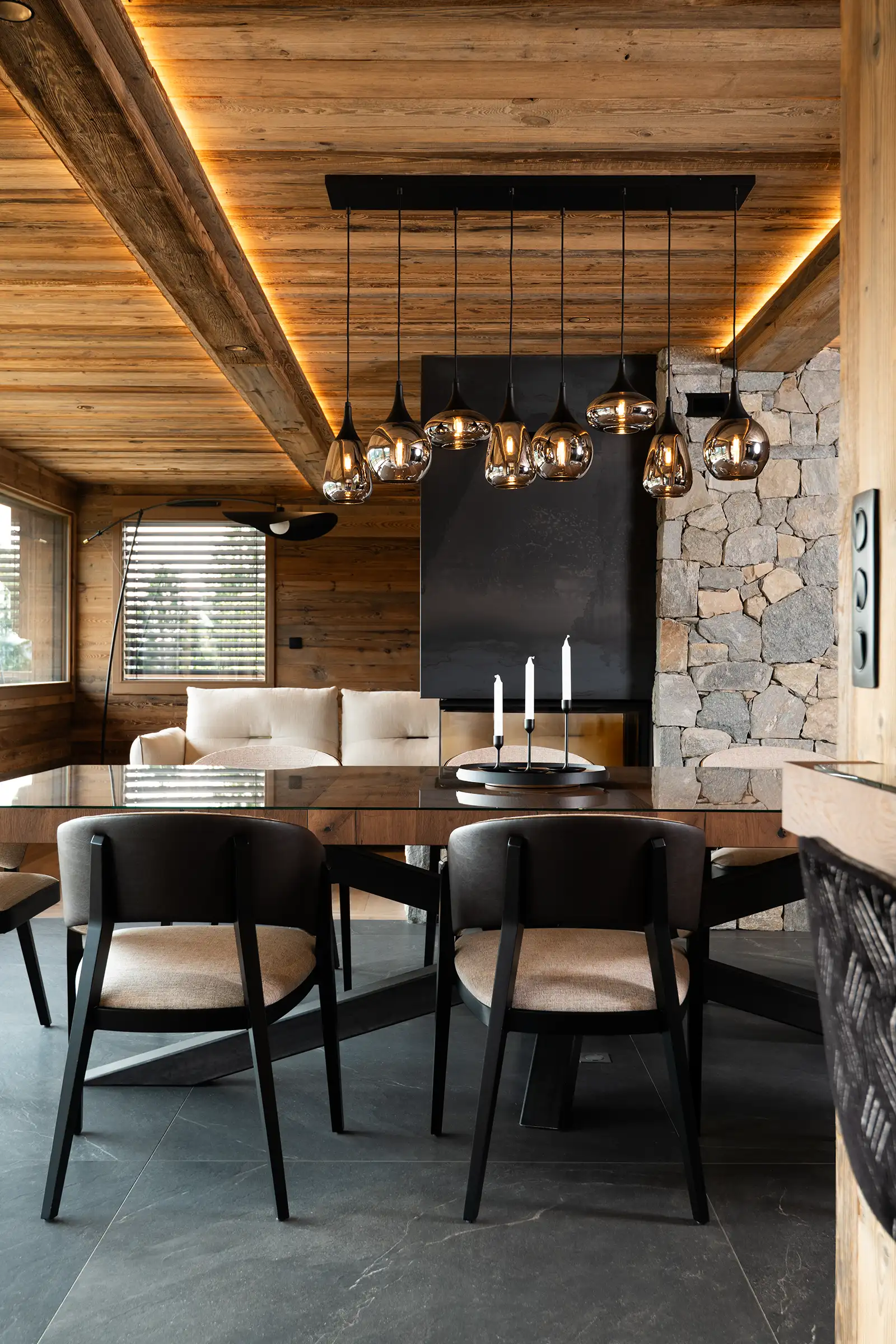 190820251606850Chalet Farin HD copie